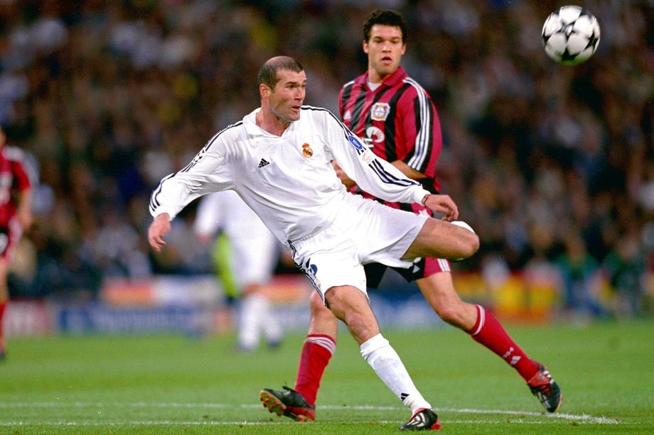 Zinedine Zidane vs. Bayer Leverkusen 2002